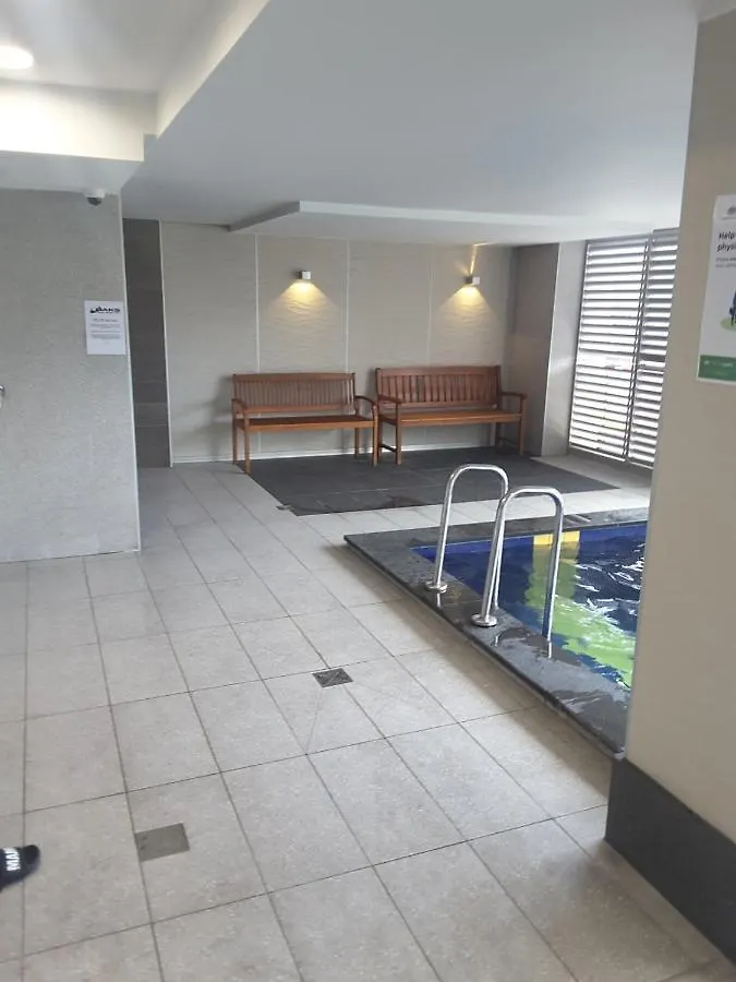 Apartment@96 Adelaide 0*,